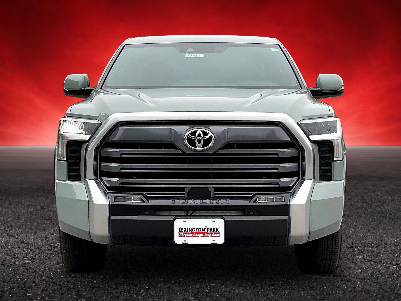 Used 2026 Toyota Tundra Limited AWD/4WD image 2