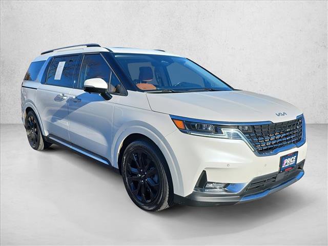Used 2022 Kia Carnival SX Prestige image 3