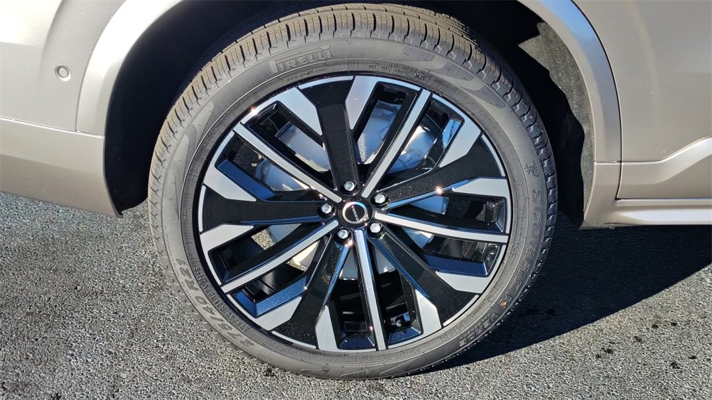 New 2026 Volvo XC90 B6 Ultra image 35
