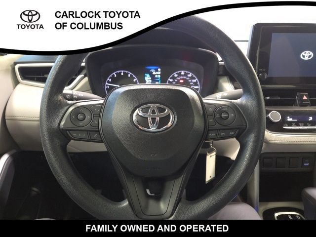 Used 2025 Toyota Corolla Cross L FWD image 24