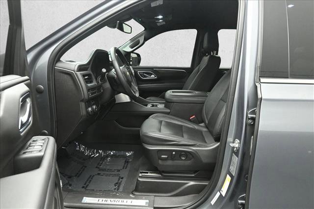 Used 2021 Chevrolet Suburban LT RWD image 9