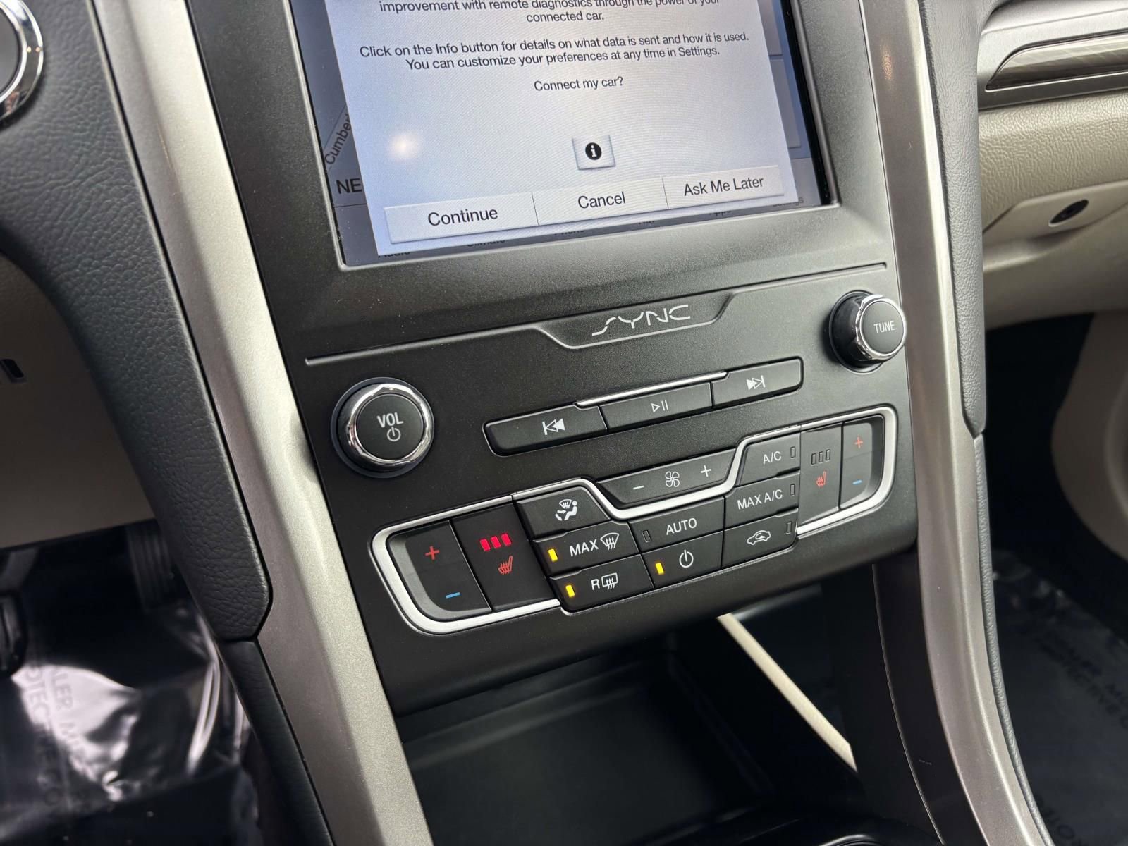 Used 2019 Ford Fusion SEL image 23