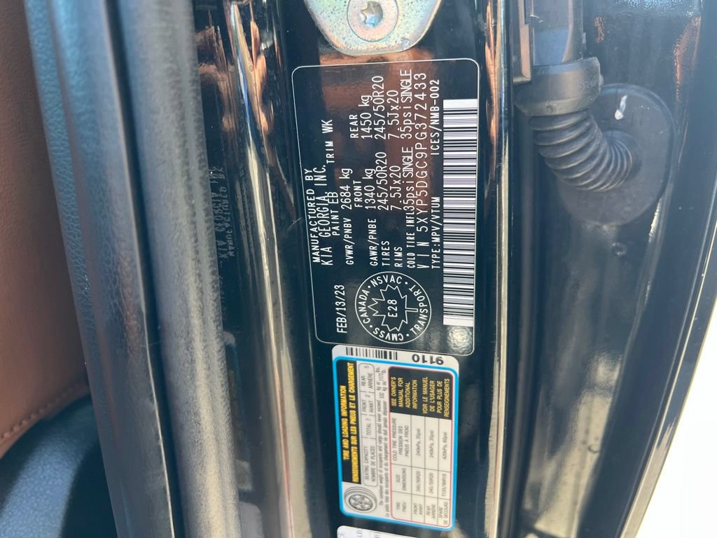 Used 2023 Kia Telluride AWD image 17