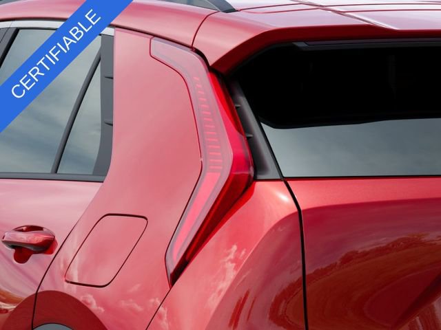 Certified 2025 Kia Niro LX image 11