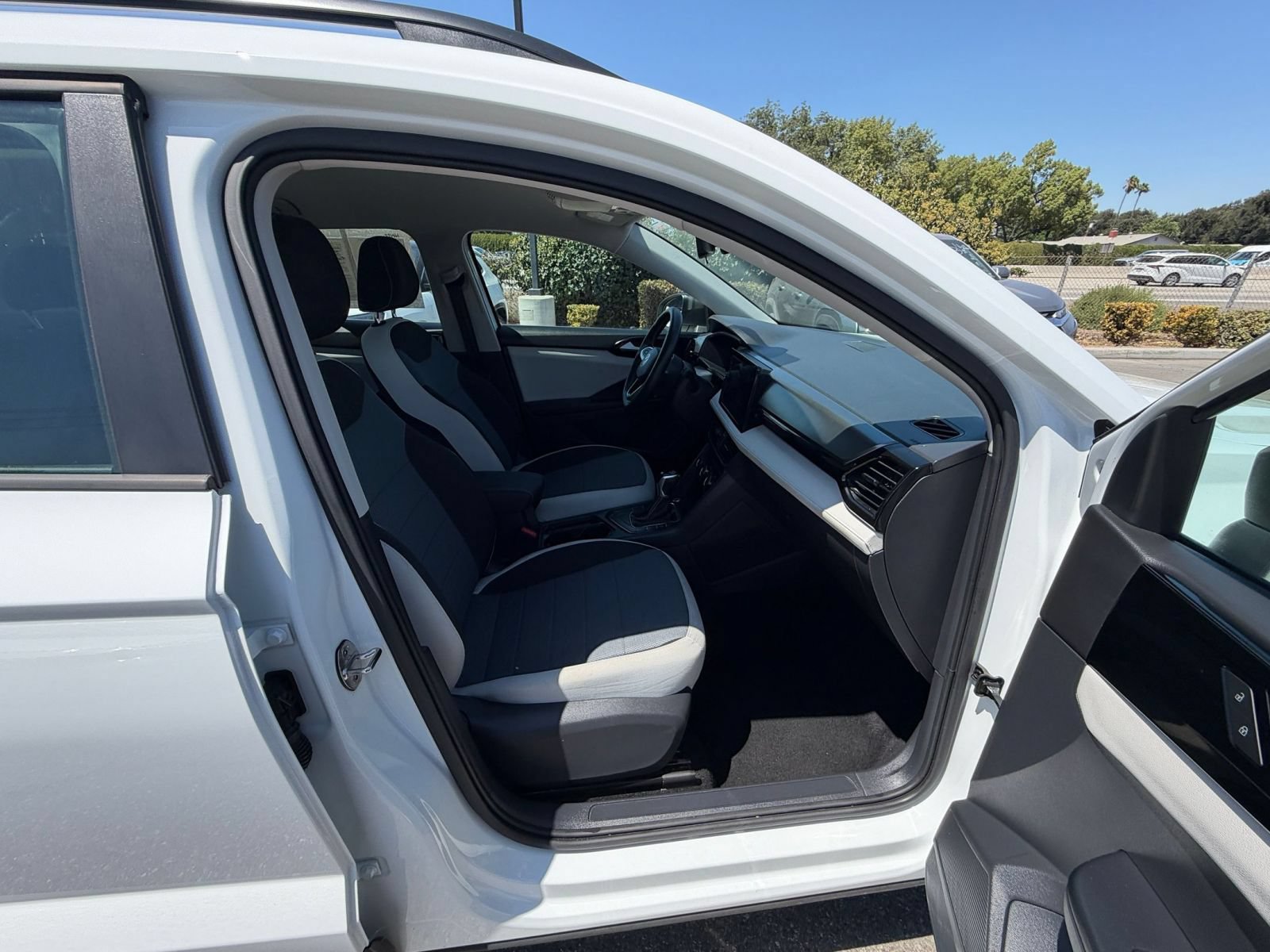 Used 2026 Volkswagen Taos S FWD image 33