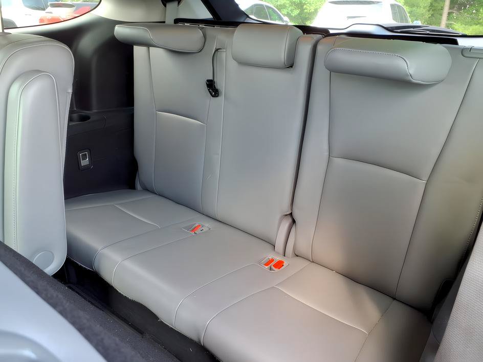 Used 2022 Toyota Highlander Platinum AWD/4WD image 13