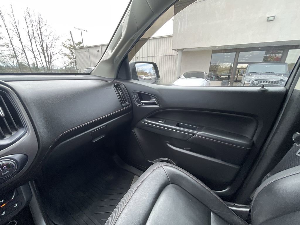 Used 2020 GMC Canyon All Terrain w/ Trailering Package image 11