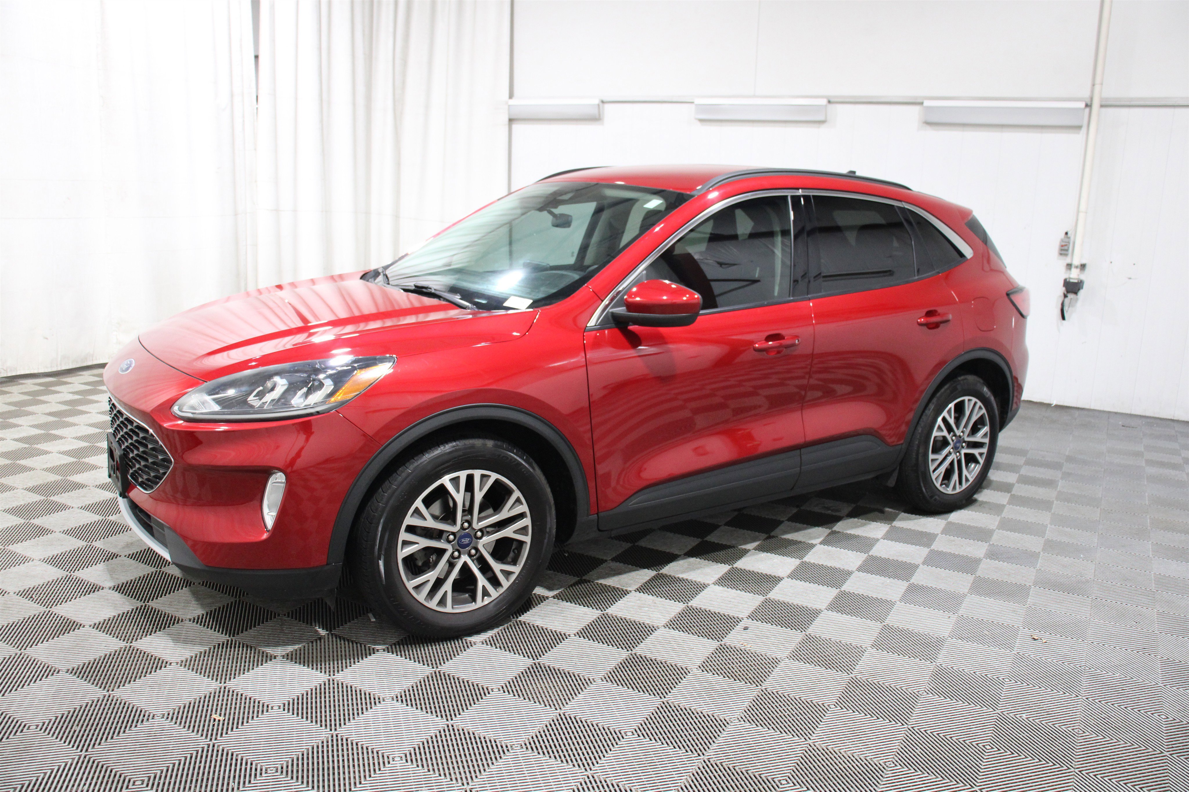 Used 2022 Ford Escape SEL image 35