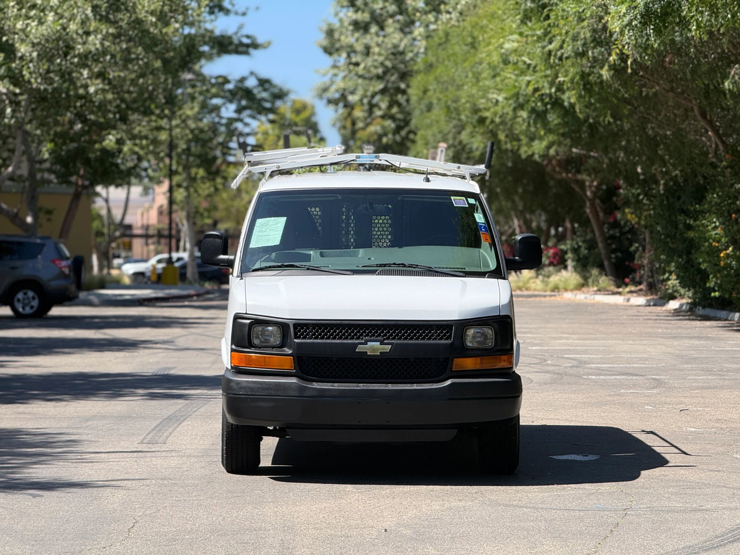 Used 2015 Chevrolet Express 2500 image 7