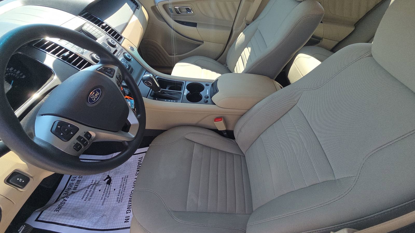 Used 2018 Ford Taurus SE FWD image 27