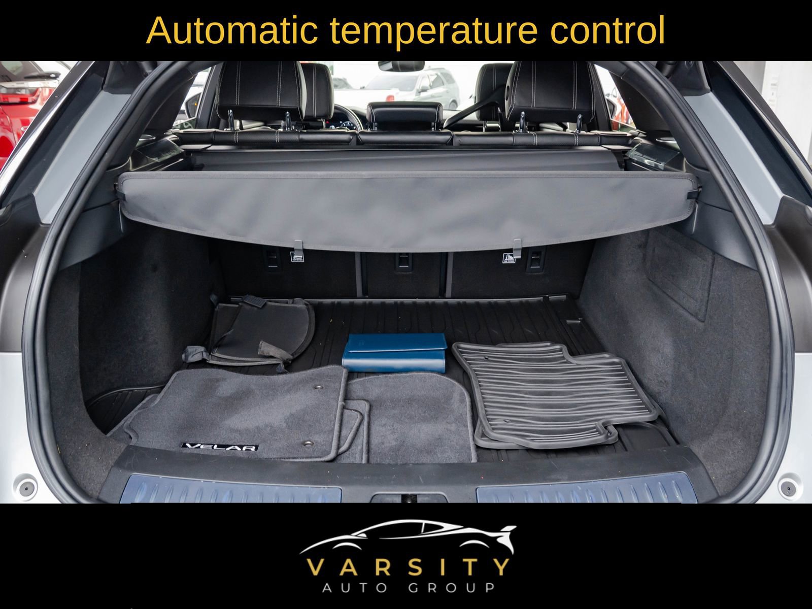 Used 2019 Land Rover Range Rover Velar R-Dynamic SE image 13