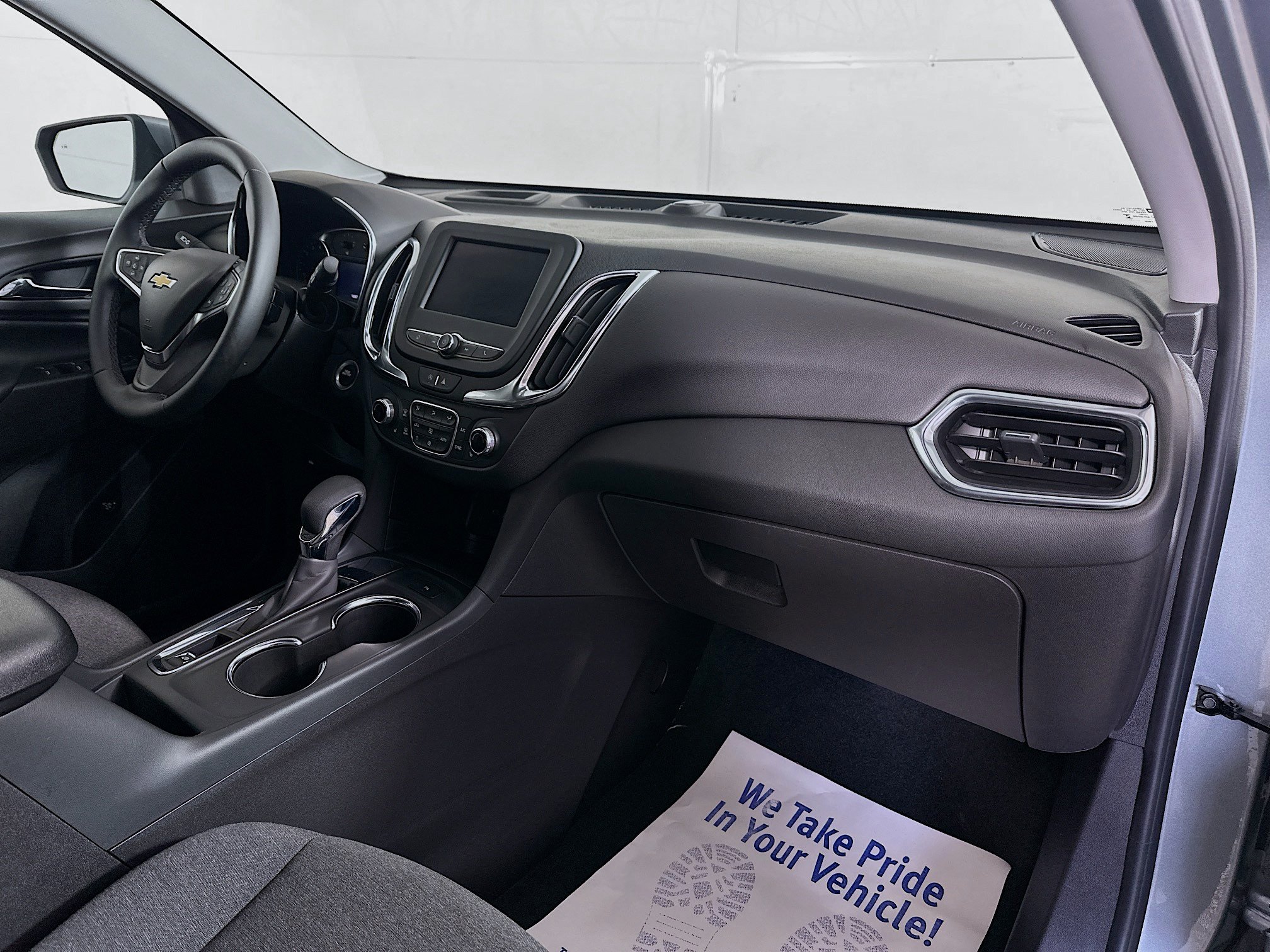 Used 2024 Chevrolet Equinox LT w/ LPO, Floor Liner Package FWD image 26