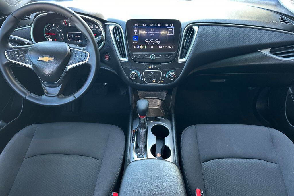 Used 2024 Chevrolet Malibu RS w/ LPO, Floor Liner Package image 13