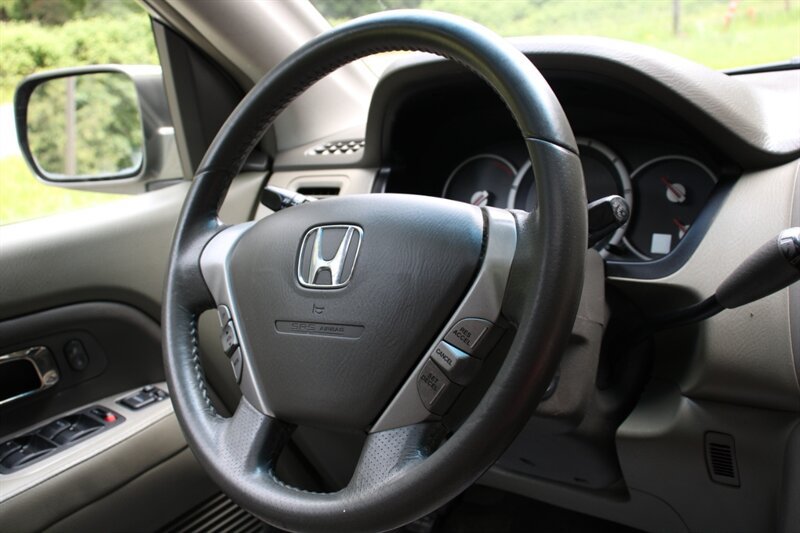 Used 2006 Honda Pilot EX-L image 17