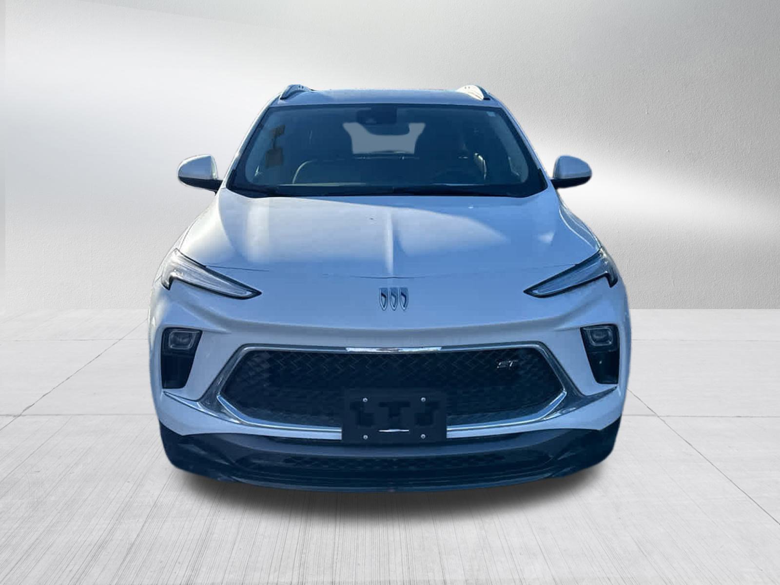 Used 2024 Buick Encore GX Sport Touring w/ Comfort Package image 2