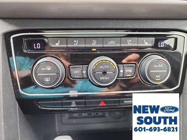 Used 2020 Volkswagen Atlas Cross Sport SEL Premium image 25