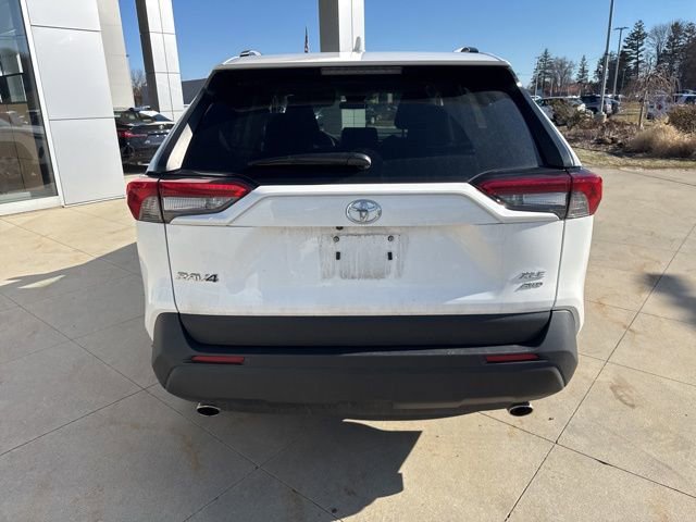 Used 2025 Toyota RAV4 XLE AWD/4WD image 7