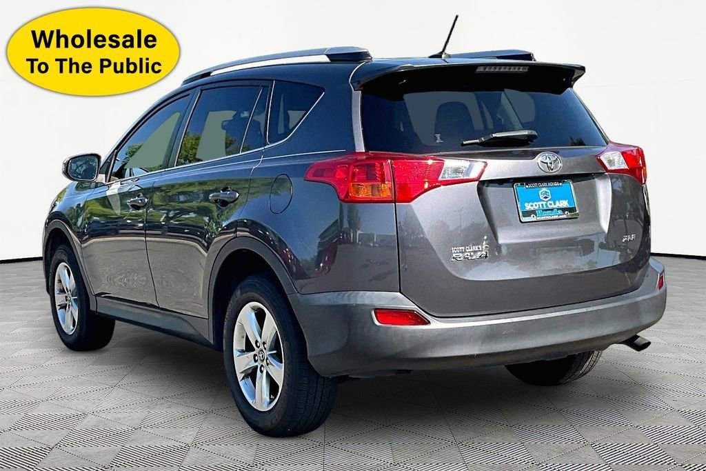 Used 2015 Toyota RAV4 XLE FWD image 4