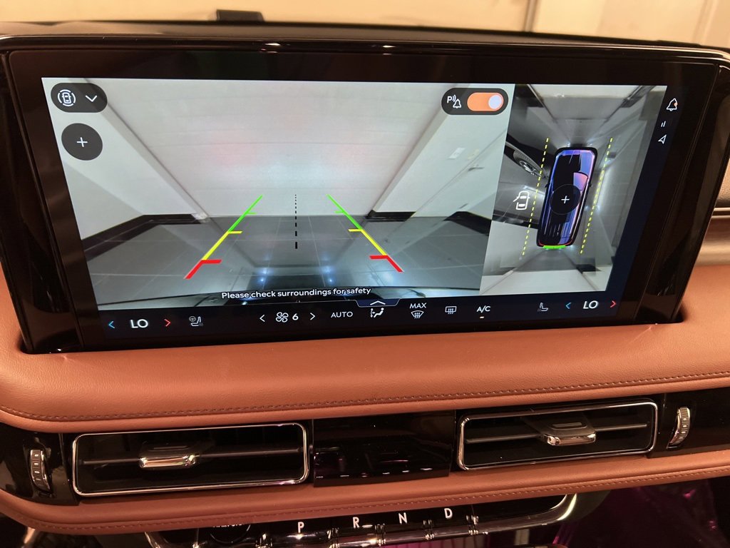 Used 2025 Lincoln Aviator Reserve w/ Equipment Group 201A image 12