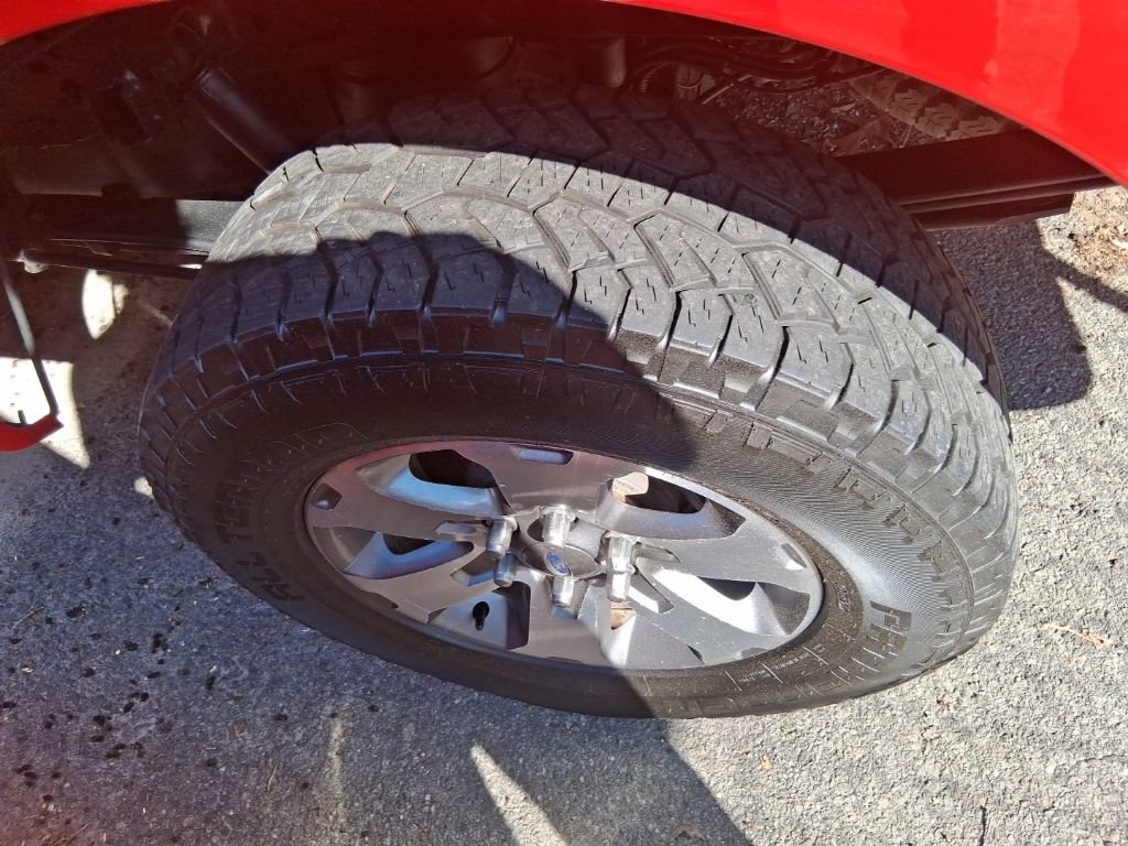 Used 2013 Ford F150 STX w/ Mid Equipment Group AWD/4WD image 17