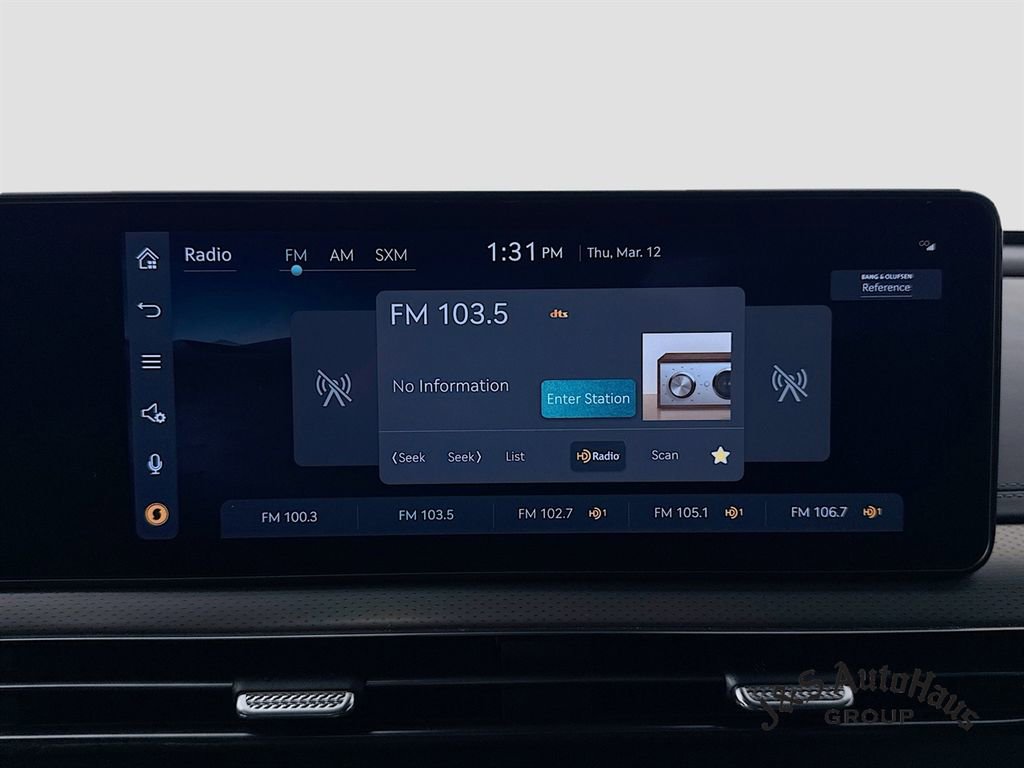 Used 2023 Genesis GV60 Performance image 17