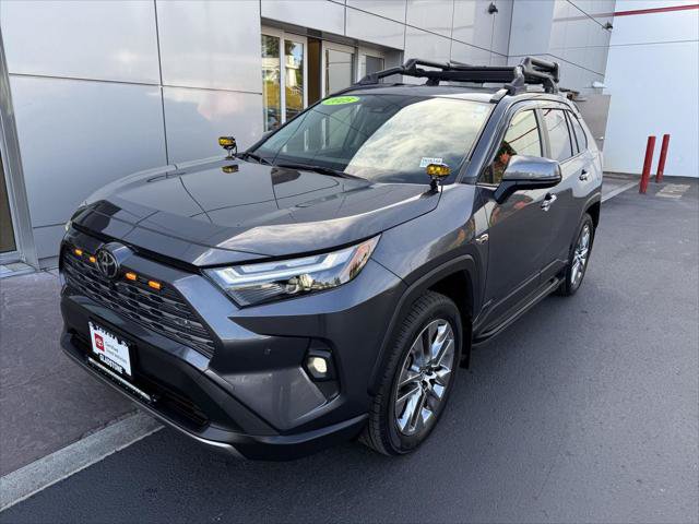 Certified 2025 Toyota RAV4 Limited w/ Advanced Technology Package AWD/4WD image 4