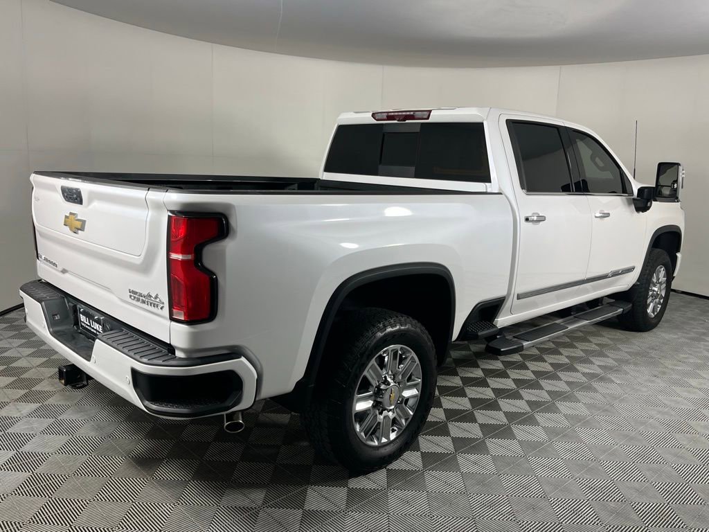 Used 2024 Chevrolet Silverado 2500 High Country w/ High Country Premium Package image 7