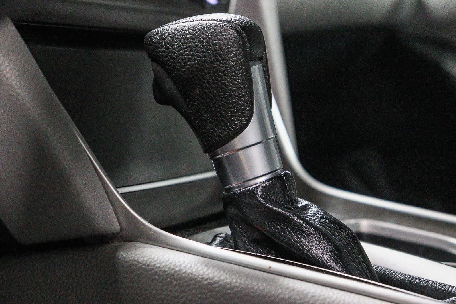 Used 2019 Honda Accord LX image 19