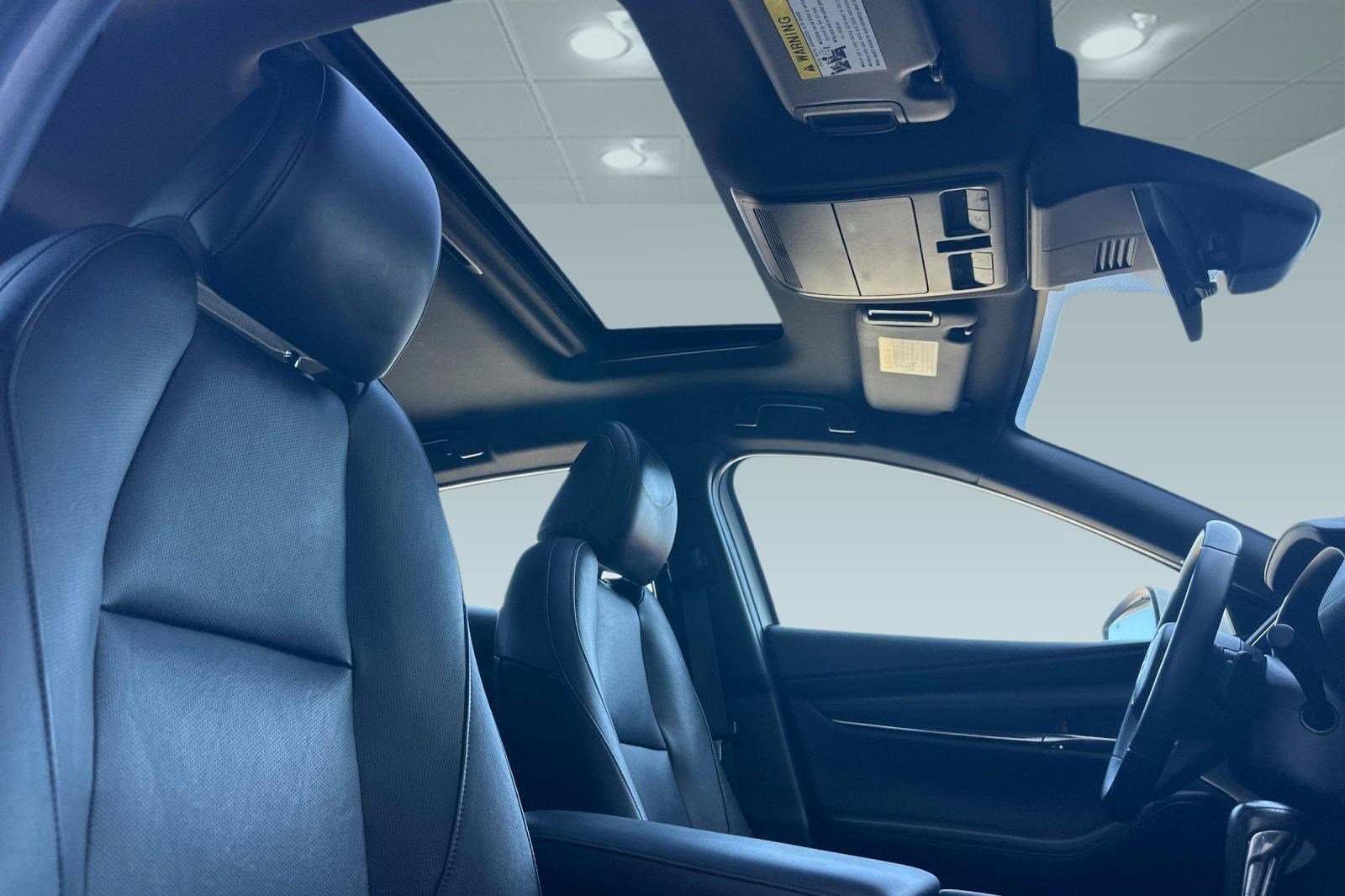 Used 2020 MAZDA MAZDA3 Premium Package image 29