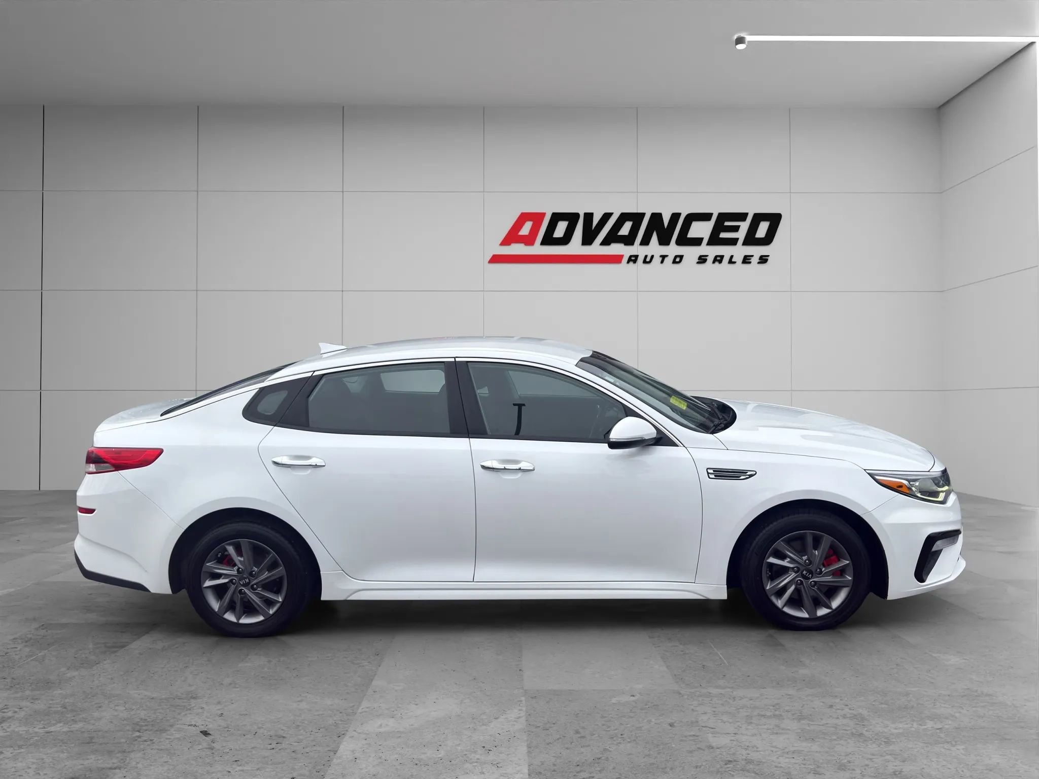 Used 2020 Kia Optima LX FWD image 8