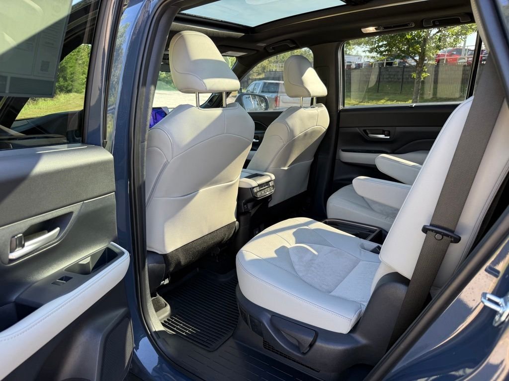 Used 2026 Toyota Grand Highlander AWD Hybrid image 27