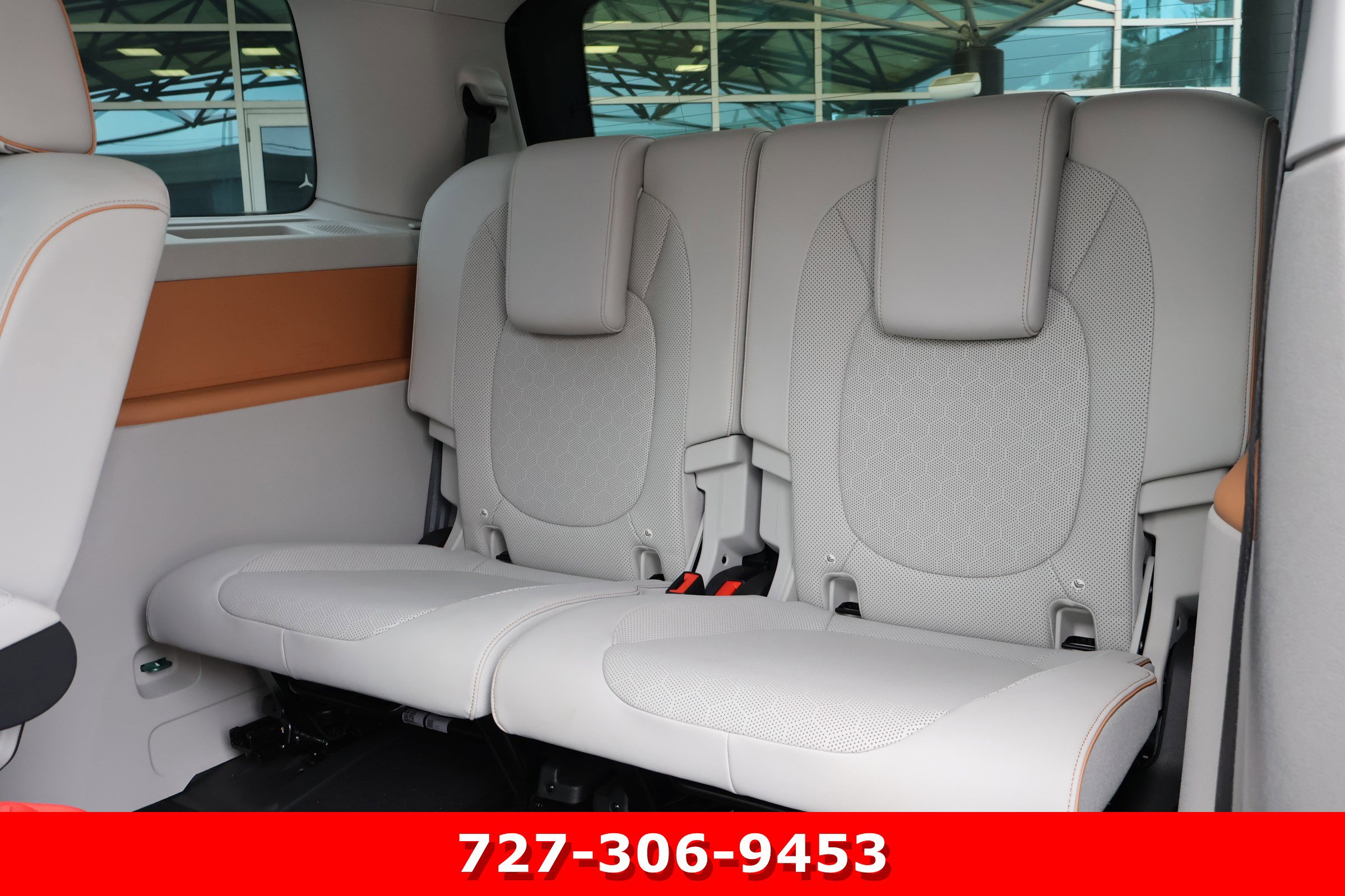 Used 2025 Volkswagen ID. Buzz 1st Edition image 16