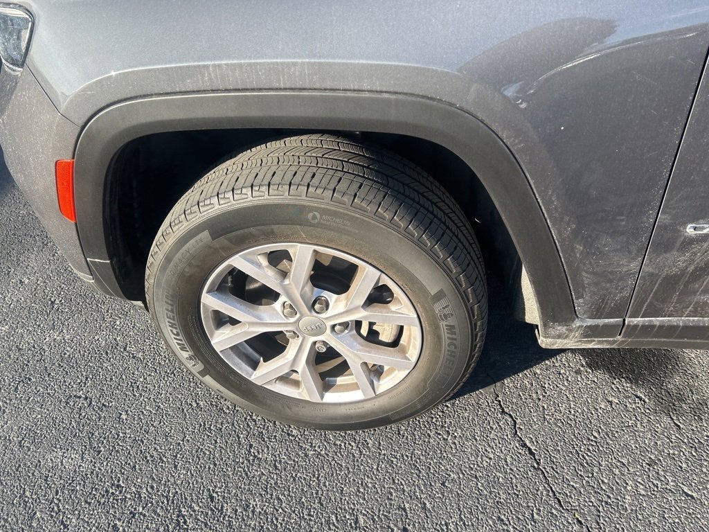 Used 2022 Jeep Grand Cherokee L Limited image 18