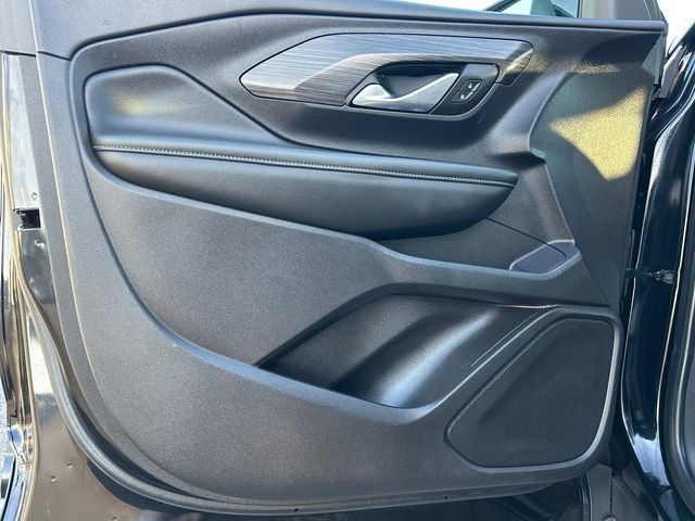 Used 2024 GMC Terrain SLE image 18