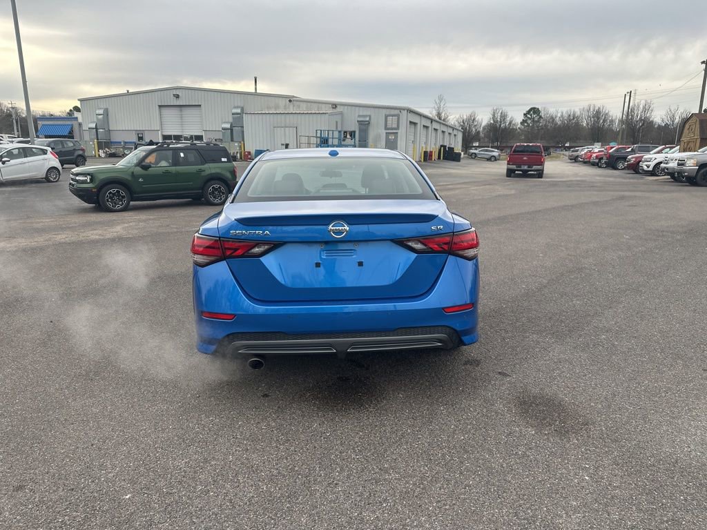 Used 2022 Nissan Sentra SR w/ SR Premium Package image 4