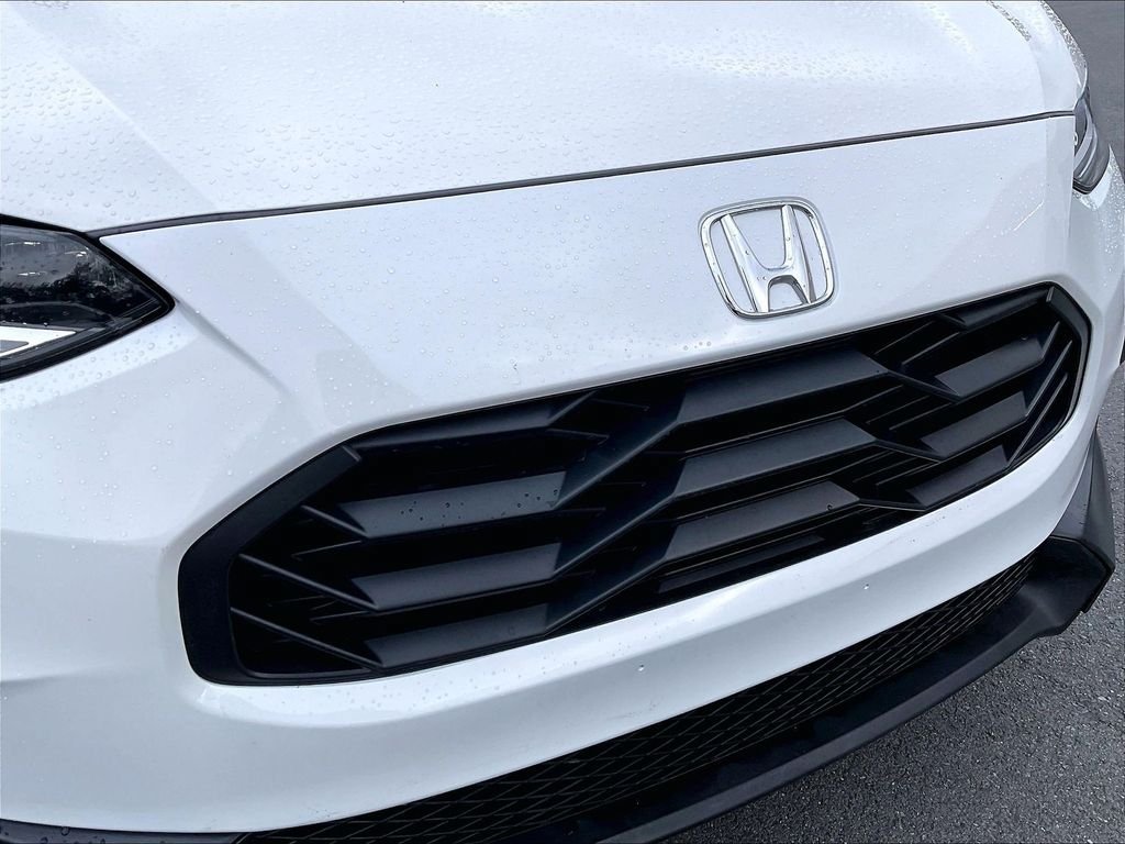 Used 2025 Honda HR-V Sport image 31