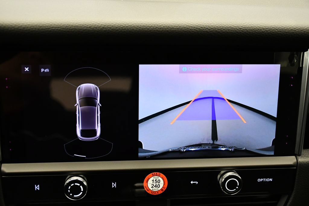 Certified 2026 Porsche Macan AWD/4WD image 32