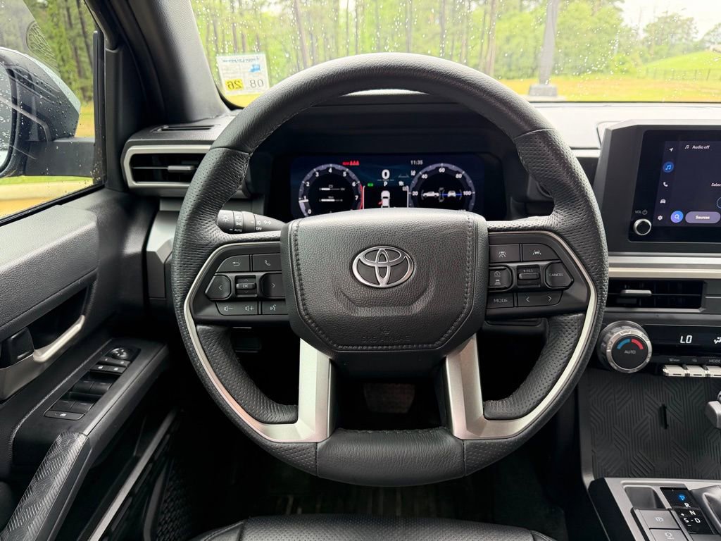 Used 2024 Toyota Tacoma TRD Off-Road AWD/4WD image 17
