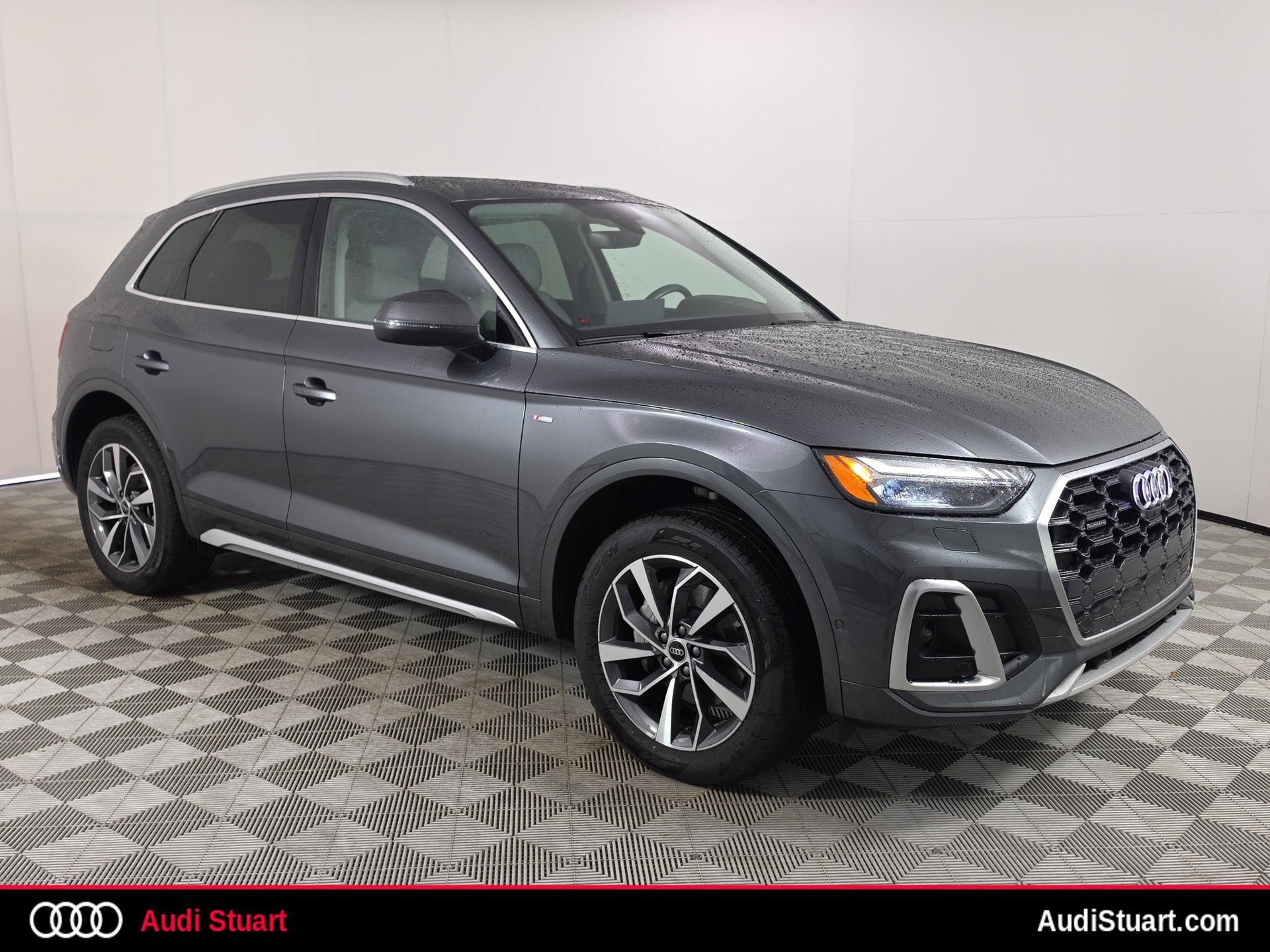 Certified 2024 Audi Q5 2.0T Prestige w/ Prestige Package AWD/4WD 360° Tour