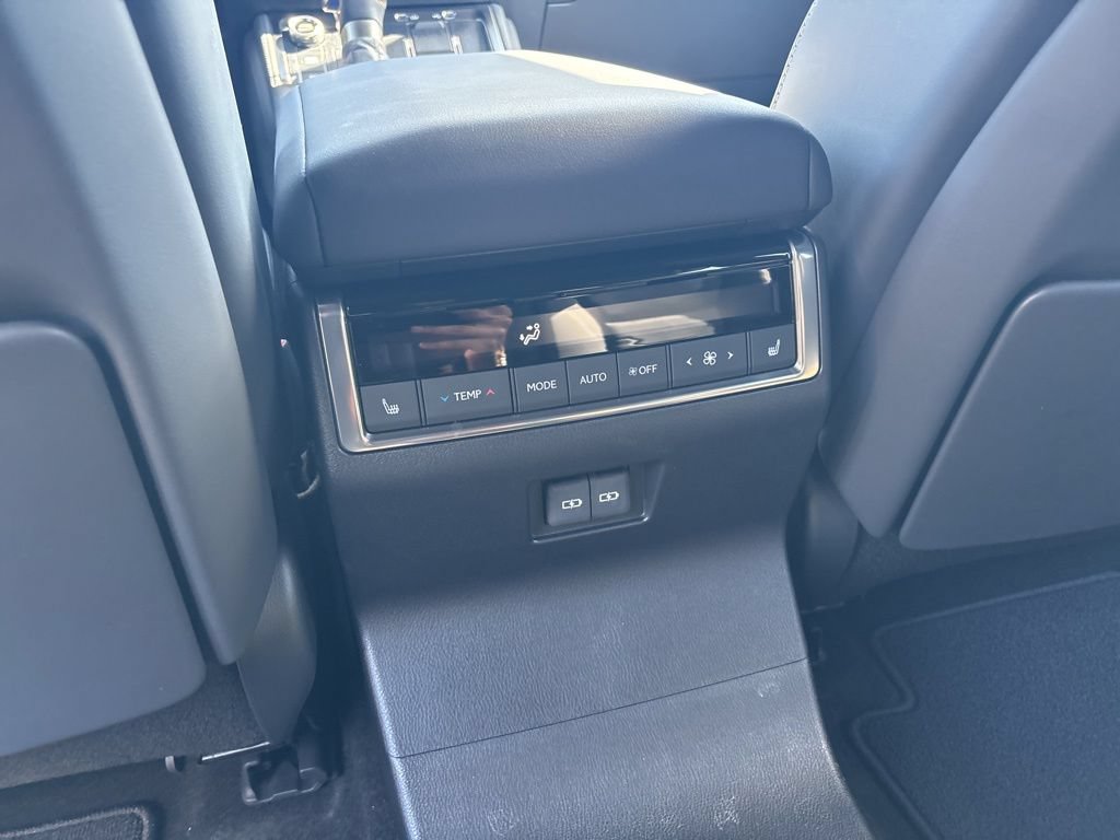 Certified 2026 Lexus GX 550 w/ Accessory Package (31) AWD/4WD image 20