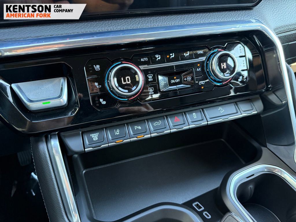 Used 2025 GMC Sierra 3500 Denali image 26