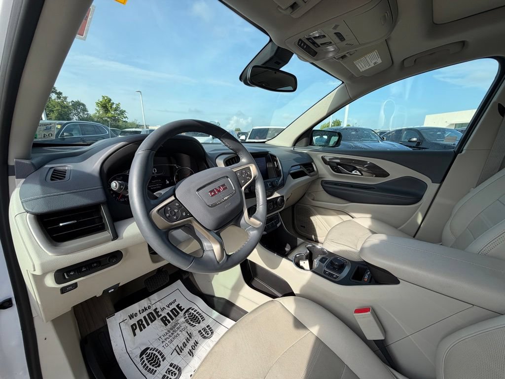 Used 2023 GMC Terrain Denali w/ LPO, Floor Liner Package AWD/4WD image 8