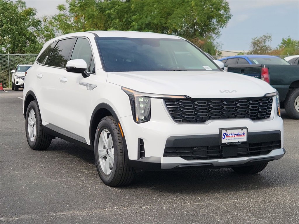 New 2026 Kia Sorento LX image 2
