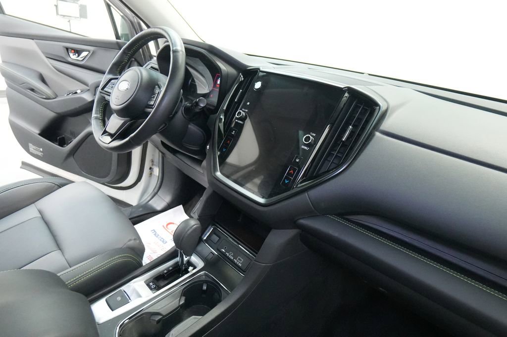Used 2024 Subaru Ascent Onyx Edition image 32