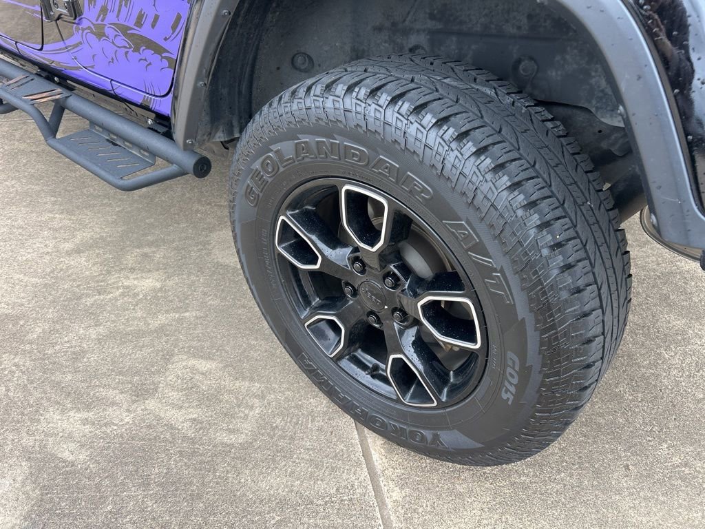 Used 2019 Jeep Wrangler Unlimited Sahara AWD/4WD image 8