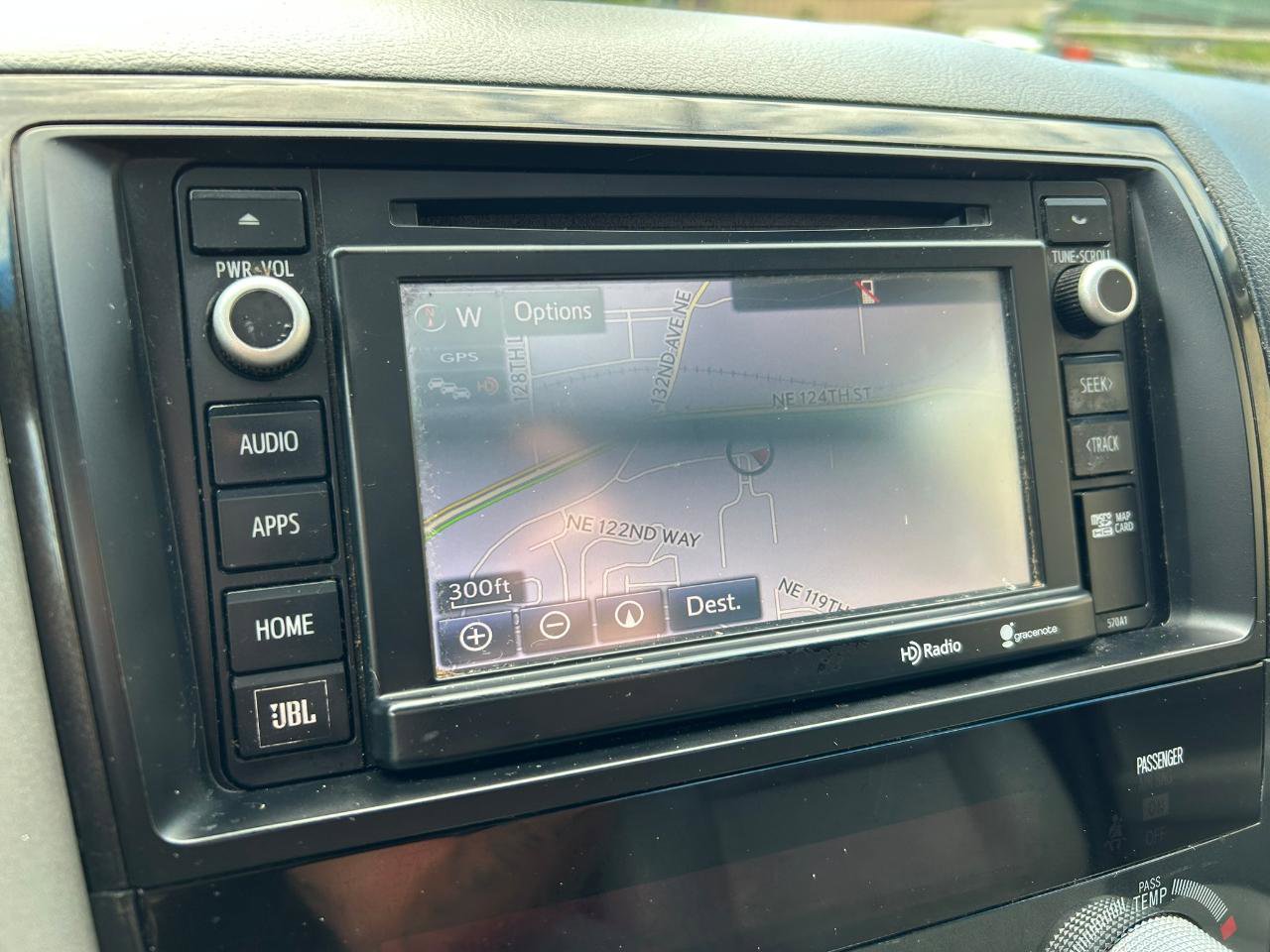 Used 2014 Toyota Sequoia Limited AWD/4WD image 21