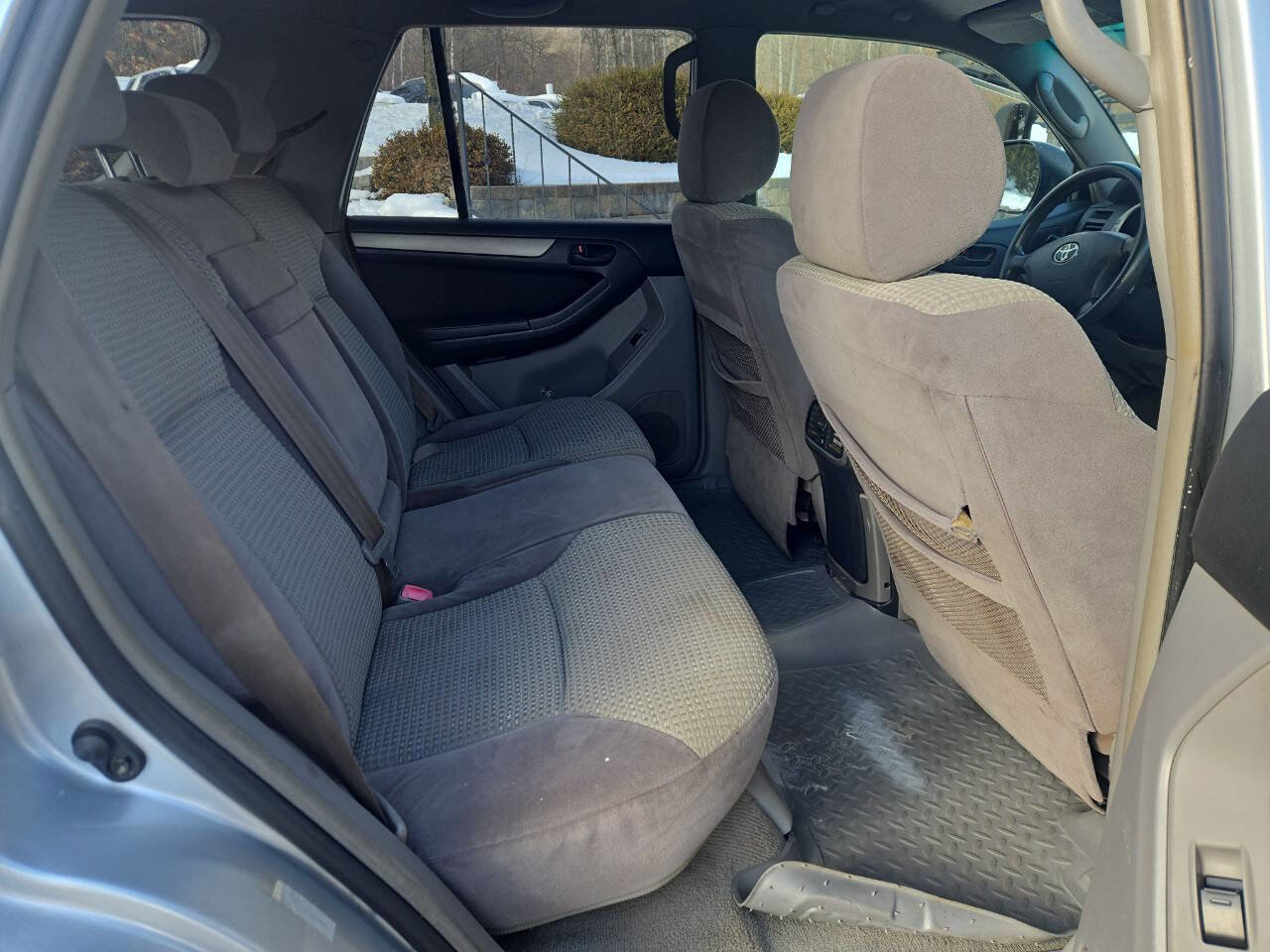 Used 2004 Toyota 4Runner Sport AWD/4WD image 24