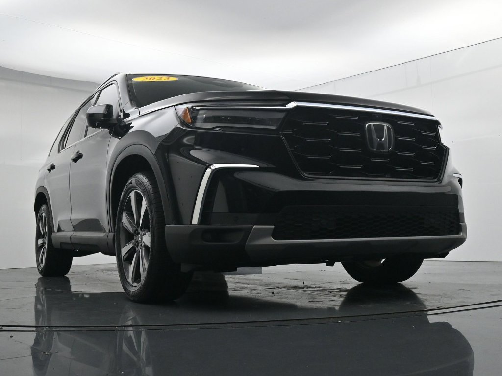 Used 2023 Honda Pilot Elite image 35