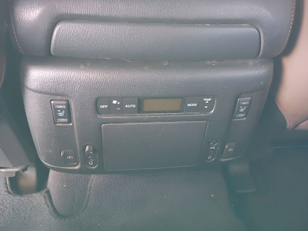 Used 2018 Nissan Armada Platinum w/ Captain Seat Package image 26