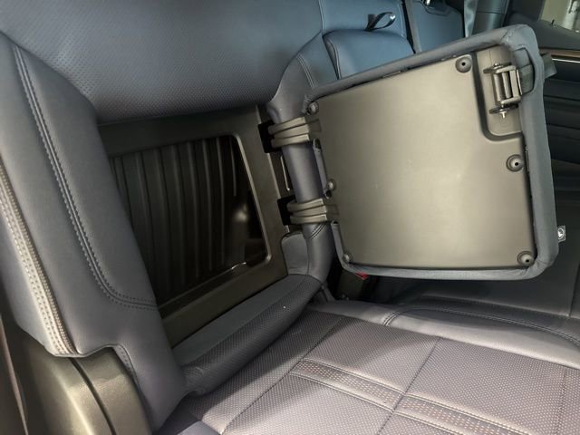 Certified 2022 Chevrolet Silverado 1500 High Country w/ Technology Package image 12